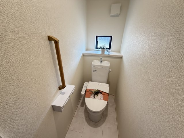 久保田町3丁目 新築戸建 Bのトイレ
