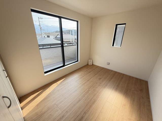 久保田町3丁目 新築戸建 Bの洋室