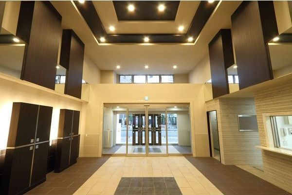 エステムプラザ名古屋駅前プライムタワーのエントランス