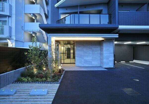 エステムコート名古屋グランツのエントランス