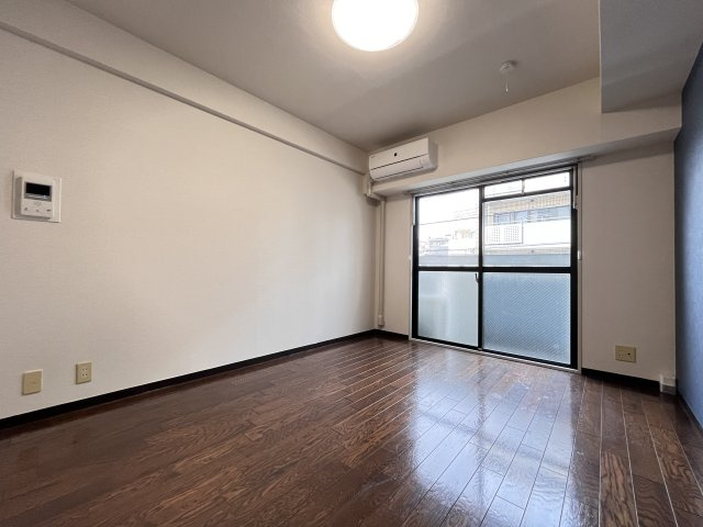 ジョイス長居の洋室