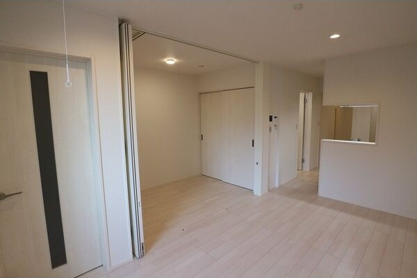 REGALEST桜山の居間・リビング