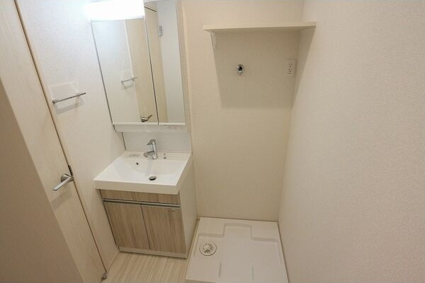 REGALEST桜山の洗面所