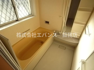 【浴室】 | 南町3丁⽬貸家 | コンパクトで使いやすいお風呂です