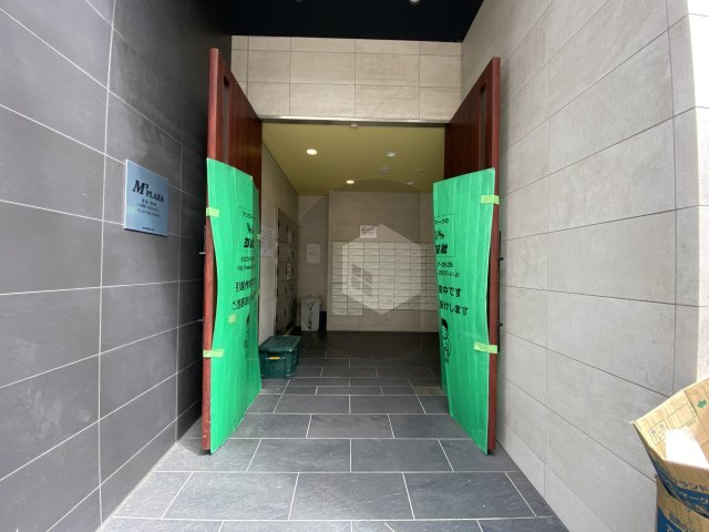 エムプラザ布施駅前3番館のエントランス