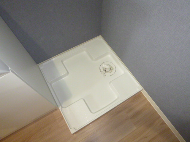 Kicky ekerのその他