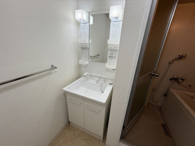 豊中ガーデンズの独立洗面台