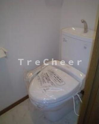 カーサエンゼル東長崎のトイレ