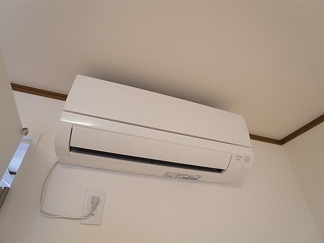 若松町1丁目貸家の設備|エアコン付きです
