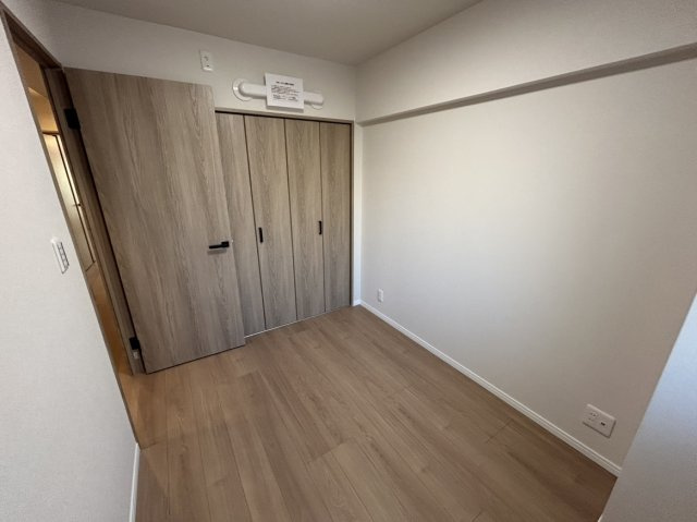 【洋室】鹿沼公園ハイリビング 