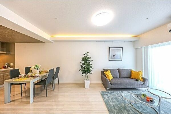 グランルクレ新栄イーストの居間・リビング