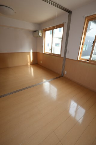 ソレイユの居間・リビング