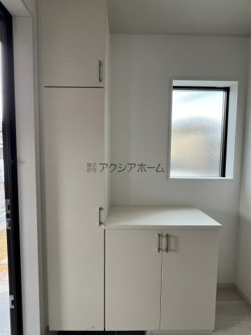 所沢市三ケ島5丁目・全1棟　新築一戸建　の玄関