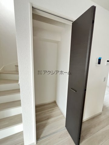 所沢市三ケ島5丁目・全1棟　新築一戸建　の収納|リビング収納