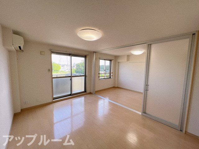 アメージングの居間・リビング