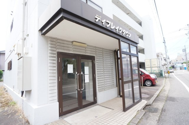 【エントランス】 | デイブレイクタウン