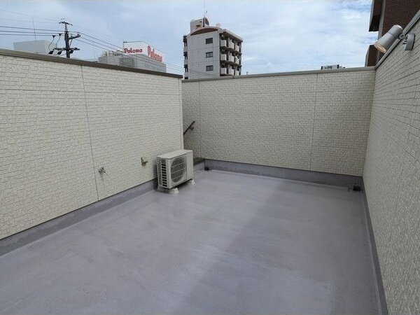 Grandtic Residence堀田のバルコニー