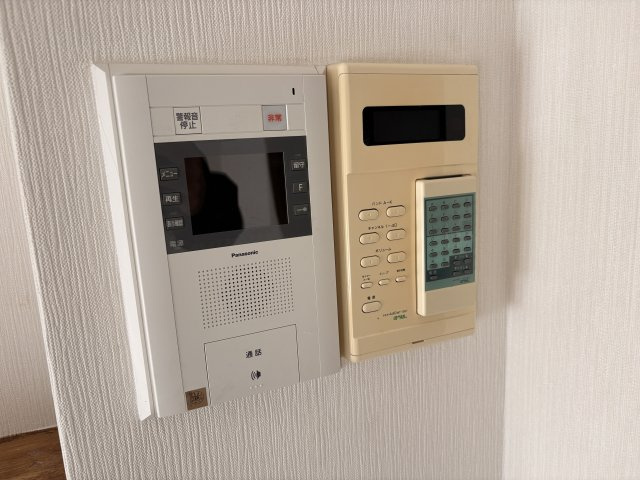 ヴェルナール学園前D棟の浴室