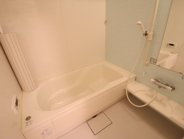 メゾン・ド・ルシオの浴室|日々の疲れを癒すお風呂付です