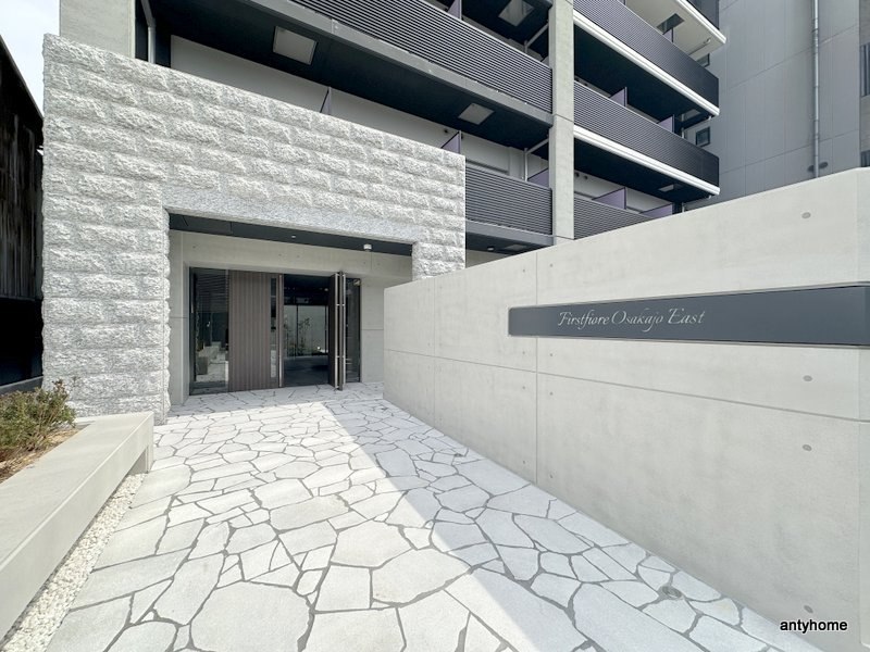 ファーストフィオーレ大阪城イースト　仲介手数料無料のエントランス