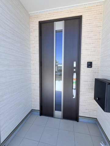 大門第5　1号棟の玄関