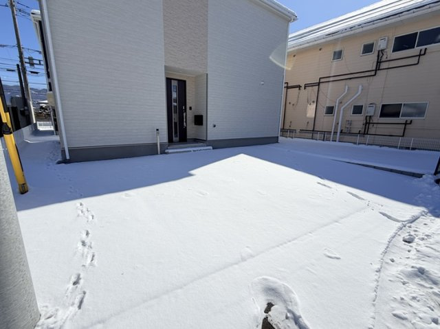 大門第5　1号棟の駐車場