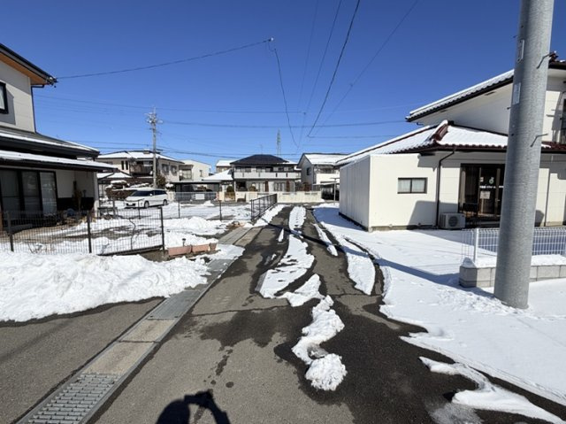 大門第5　1号棟の前面道路含む現地写真