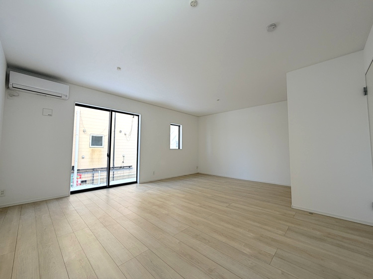 大門第5　1号棟の居間・リビング