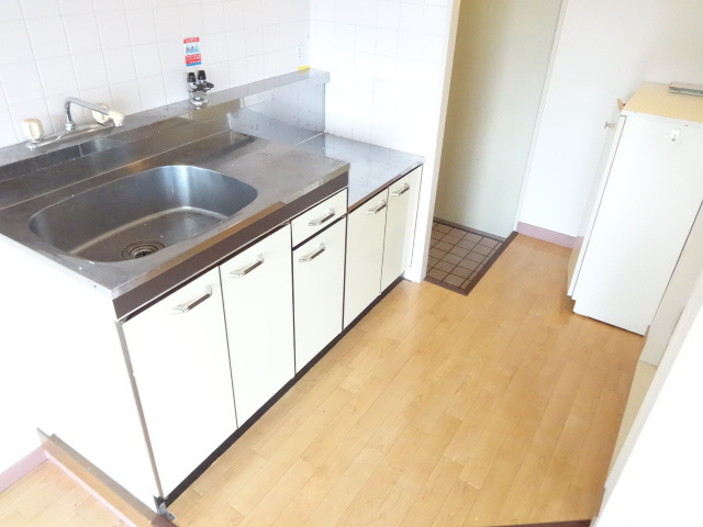 パウゼ河内長野駅前の居間・リビング|同物件別部屋イメージ写真