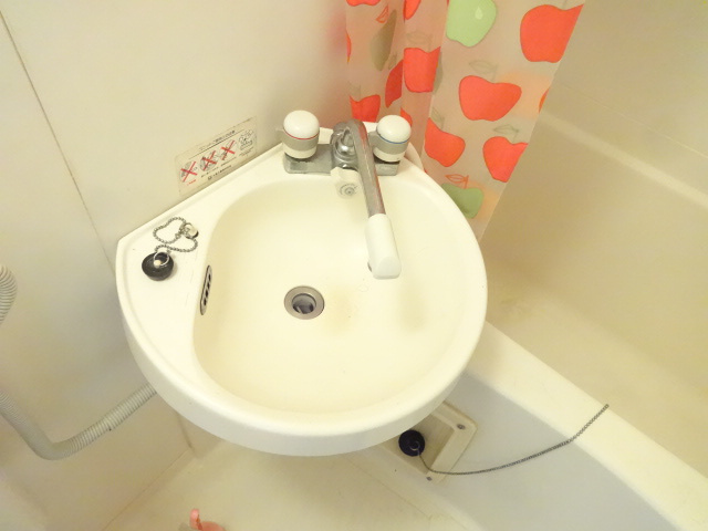 パウゼ河内長野駅前の洗面所|同物件別部屋イメージ写真