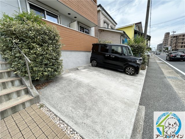 リープラス藤江の駐車場