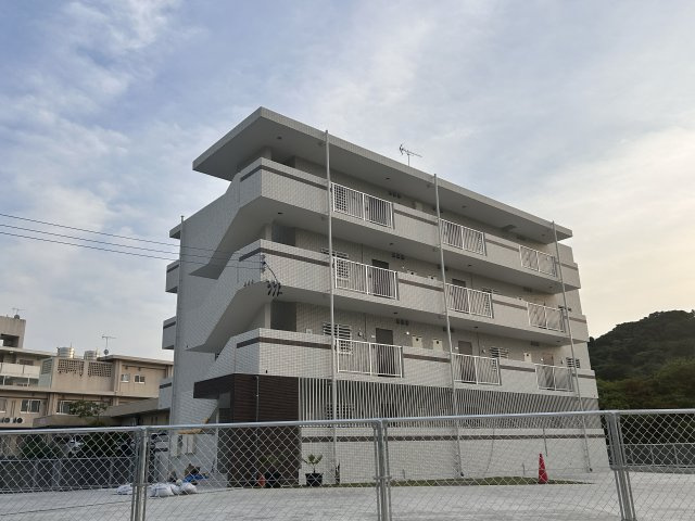 南城市大里字大城のアパート