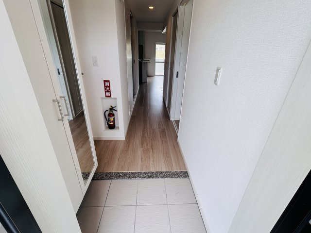 南城市大里字大城のアパートの玄関