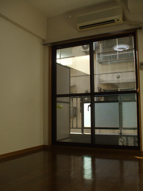 マイキャッスル新高円寺の居間・リビング