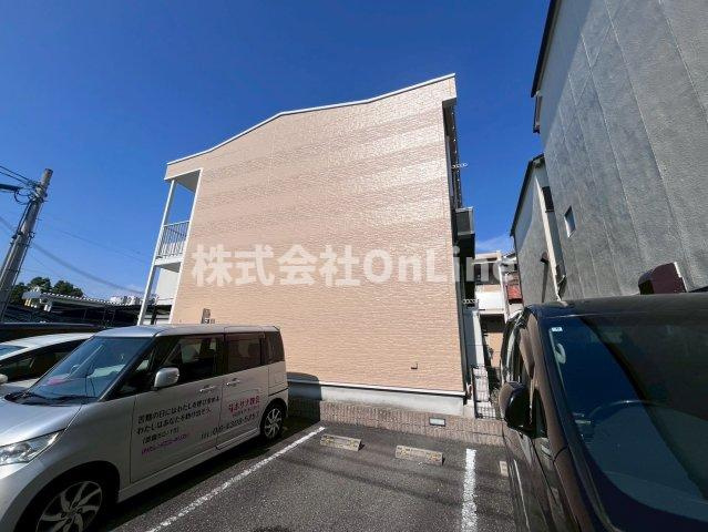レオパレストーエイの外観