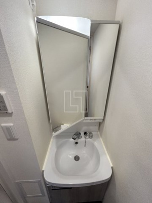 【独立洗面台】 | ララプレイス大阪新町ヴェレ | ララプレイス大阪新町ヴェレ　独立洗面台