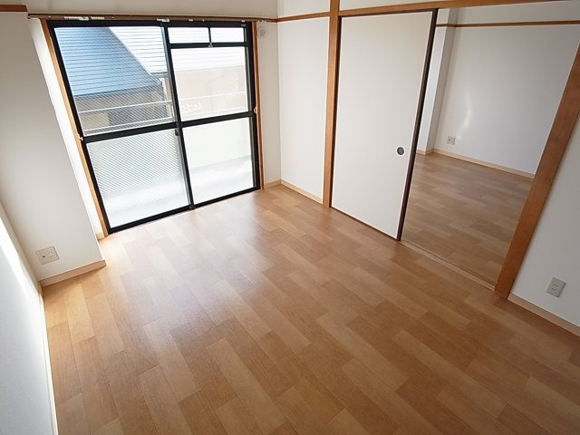 エステート五宮の洋室|人気のオールフローリングタイプ