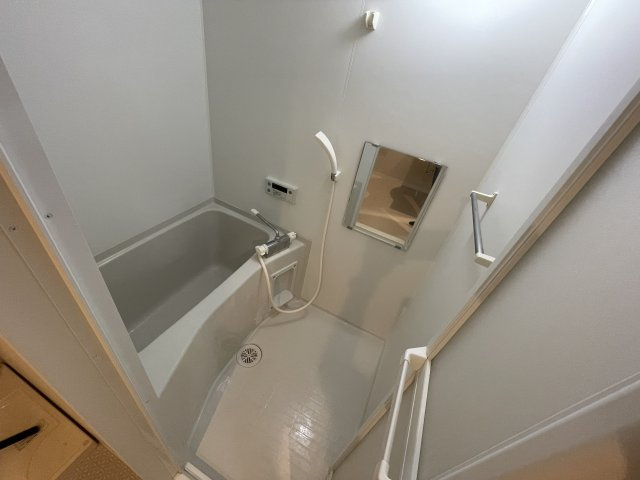 エマーレ永山の浴室