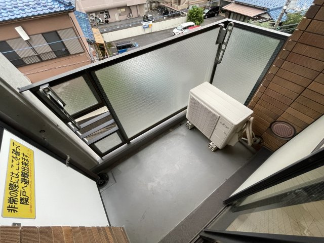 エマーレ永山のバルコニー