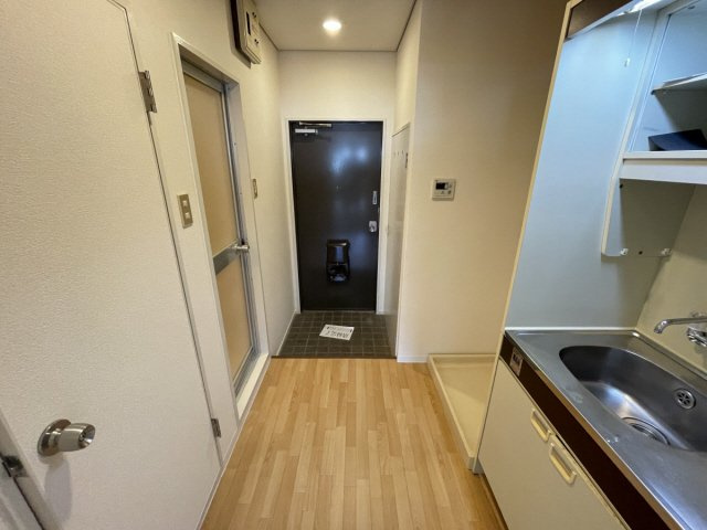 オギタビルの内装
