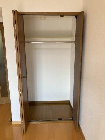 ティアラ原南の収納