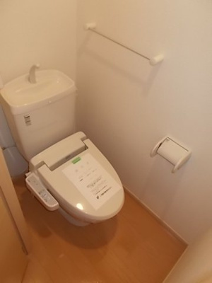 【トイレ】 | ノーブル古瀬 | 清潔感のあるトイレです