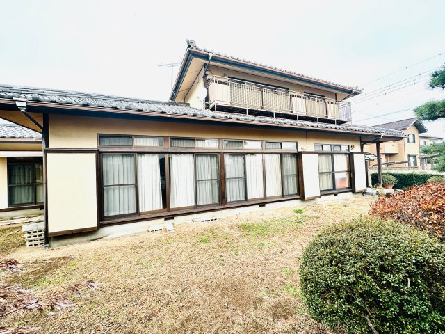 伊勢崎市今泉町の庭|敷地128坪でお庭スペースも広々♪