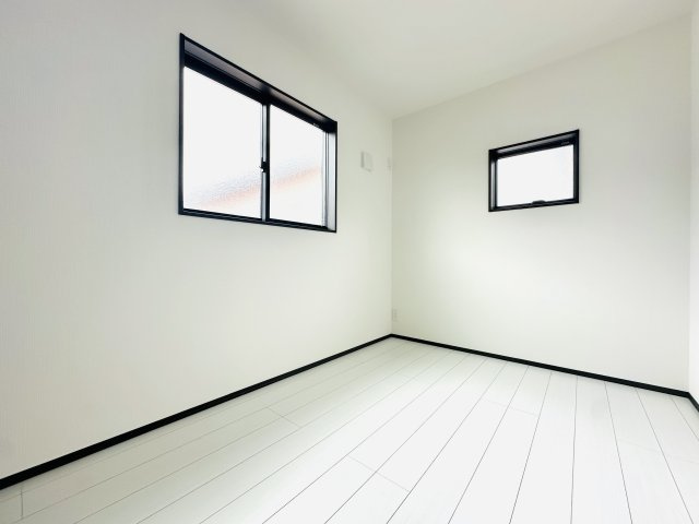 伊勢崎市寿町の洋室|4.62帖の洋室は、お子様のお部屋や書斎としても♪