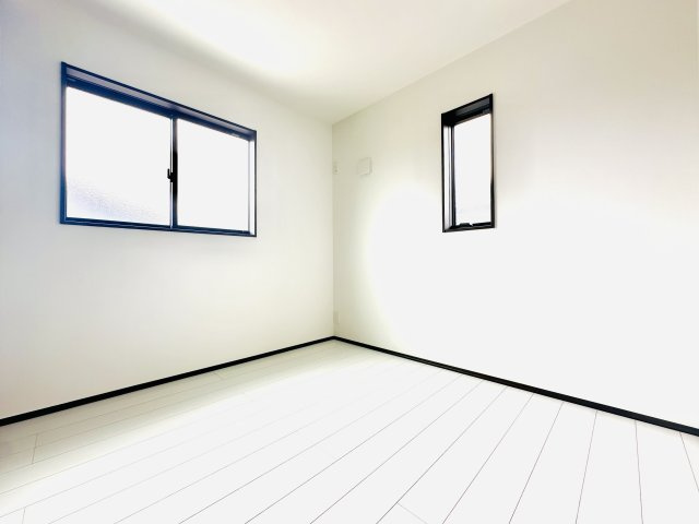 伊勢崎市寿町の洋室|プライベート空間も確保できる間取りが魅力◎