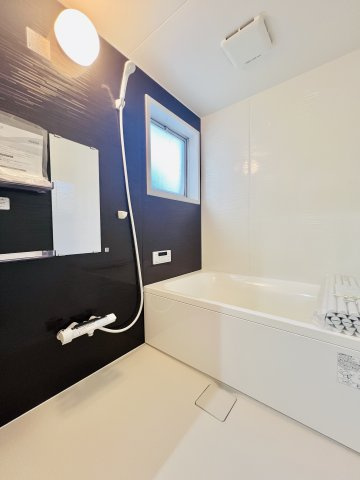 伊勢崎市韮塚町の浴室|高級感溢れるユニットバスで１日の疲れも癒されます♪