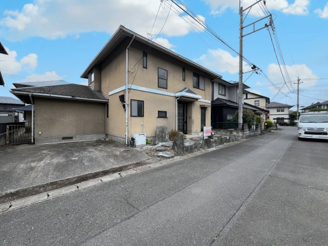 佐波郡玉村町斎田の前面道路含む現地写真|閑静な住宅地♪