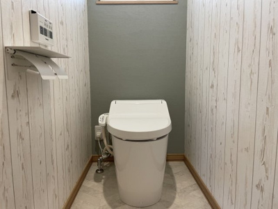 【トイレ】 | 【新築分譲住宅】山形市砂塚　全3棟 | 【Toilet】
寛ぎだけではない、快適な生活を送る為に必要なもの。毎日使う場所だから、より快適な空間に仕上げられています。