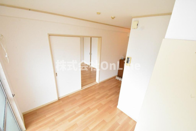 【洋室】 | エスポワール高安