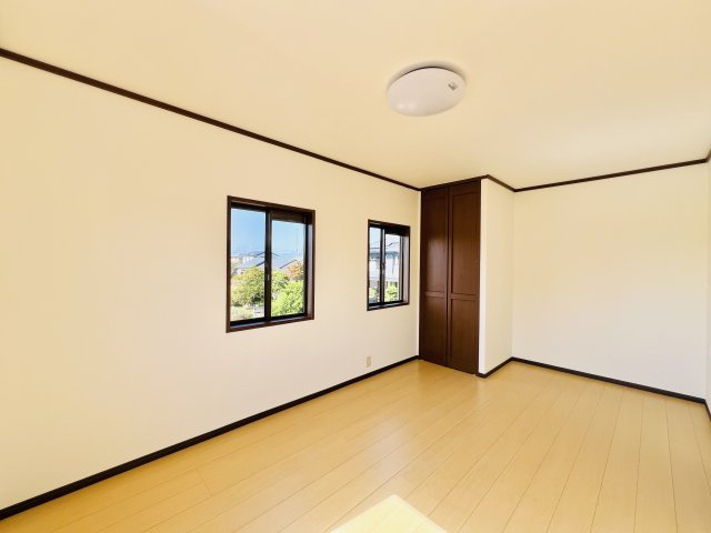 前橋市亀里町の洋室|6帖洋室は、お子様部屋にもオススメ♪